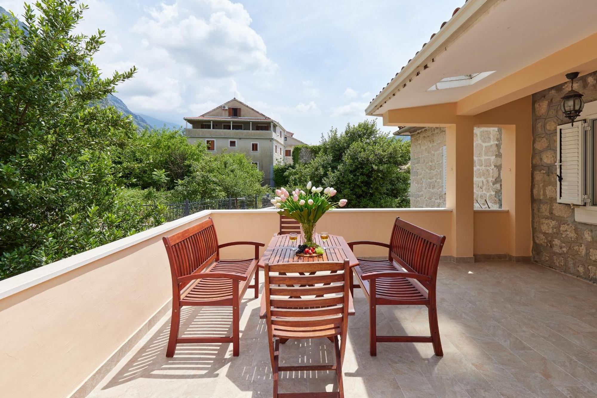 Konoba 224 Apartments Kotor Exterior photo